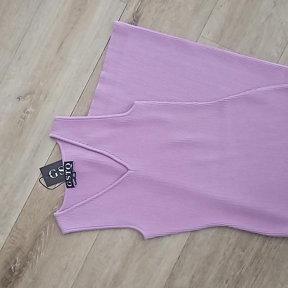 GSTQ ribbed v neck dress NWT - Picture 3 of 3